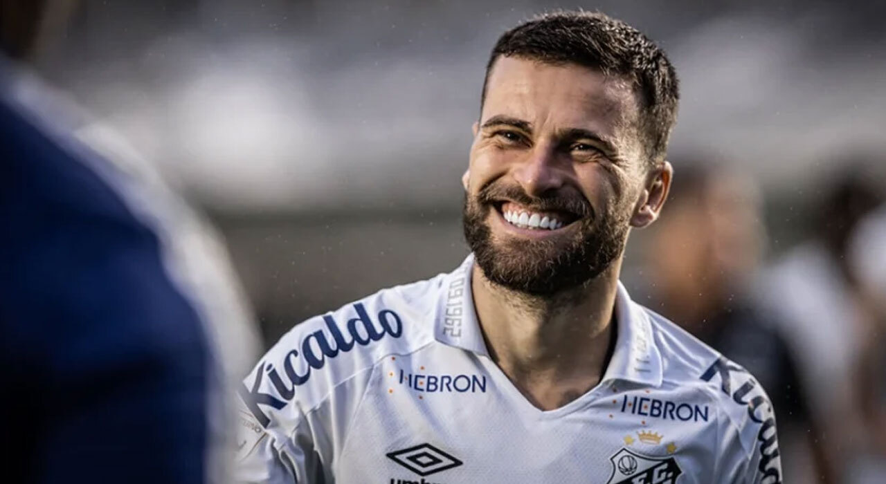 Terça-feira (4/4) - Santos estreia na Sul-Americana contra o Blooming, na Bolívia