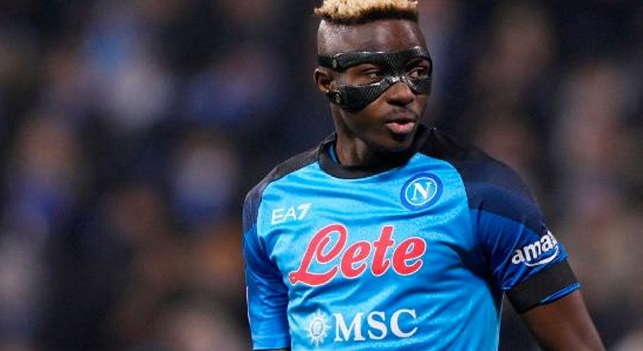 Quinta-feira (4/5) - Por um empate para confirmar título, Napoli pega a Udinese