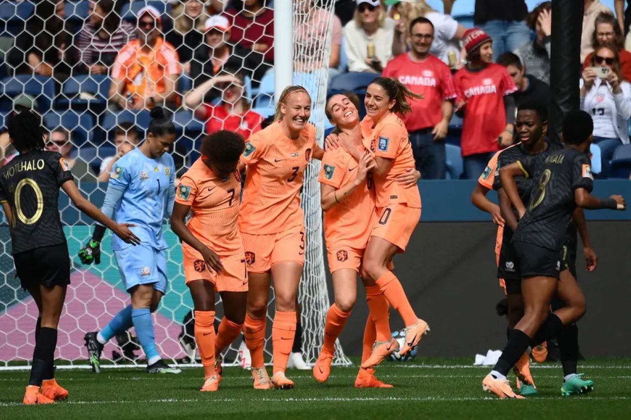 Quinta-feira (10/8) - Espanha e Holanda fazem clássico nas quartas da Copa feminina