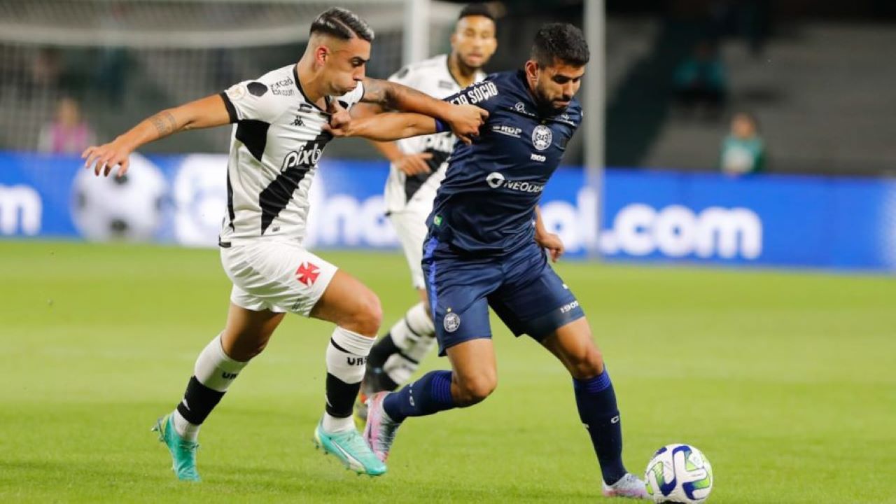 Quinta-feira (21/9) - Vasco x Coritiba fazem duelo para tentar fugir do Z4