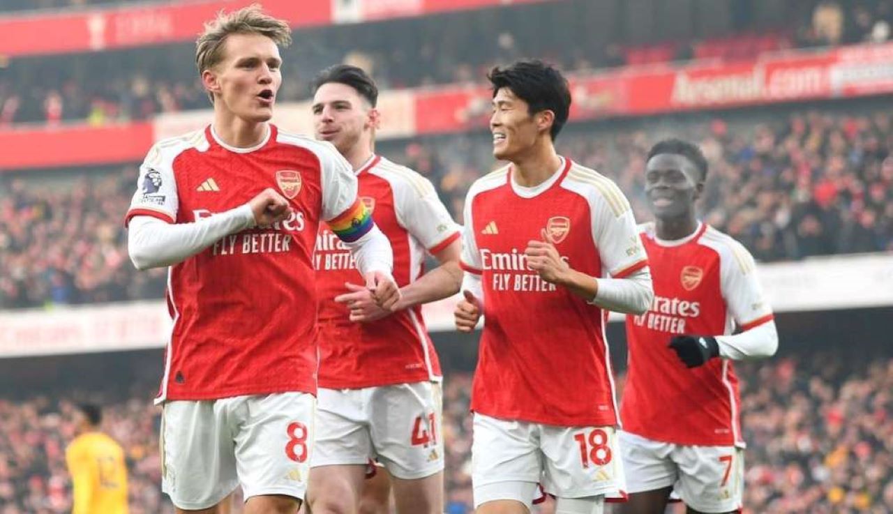 Terça (5/12) - Luton Town pega líder Arsenal na Premier League